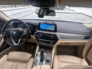 2019 BMW 5 серии 530i xDrive VII (G30/G31/G38), белый, 3900000 рублей, вид 4