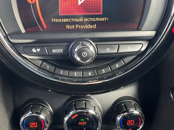 2021 Mini Hatch Cooper III (F55/F56) Рестайлинг, белый, 2500000 рублей - вид 26