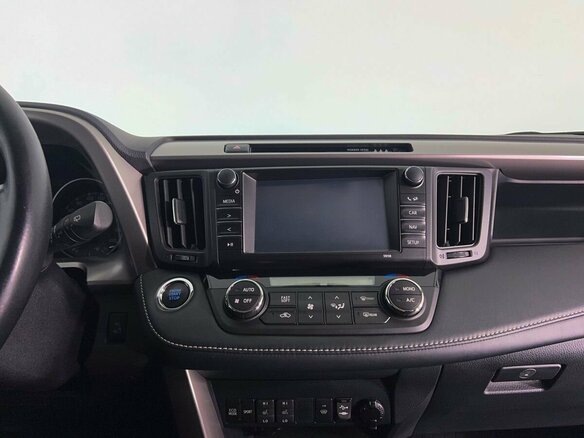 2018 Toyota RAV4 IV (XA40) Рестайлинг, белый - вид 18