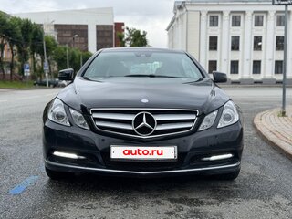 2011 Mercedes-Benz E-Класс 200 7G-Tronic IV (W212, S212, C207), чёрный, 1300000 рублей, вид 2