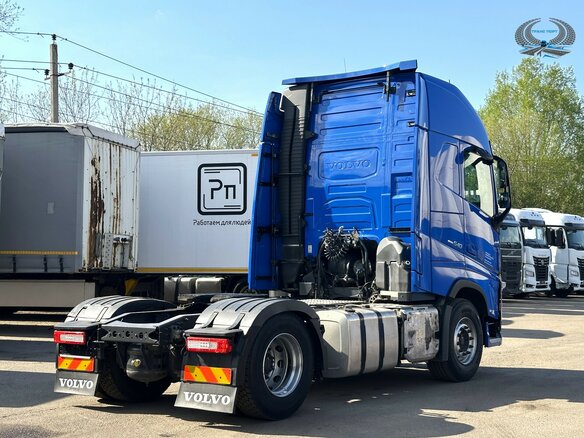 2021 Volvo FH 540, синий, 9300000 рублей - вид 5