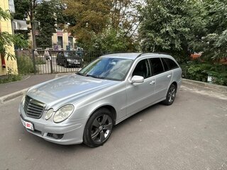 2008 Mercedes-Benz E-Класс 200 III (W211, S211) Рестайлинг, серебристый, 980000 рублей, вид 2
