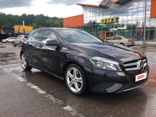 2013 Mercedes-Benz A-Класс 180 III (W176), фиолетовый, 1300000 рублей, вид 3