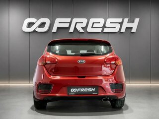 2016 Kia Ceed II Рестайлинг, красный, 960000 рублей, вид 4