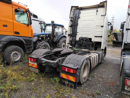2017 Volvo FH, белый, 6675000 рублей, вид 3
