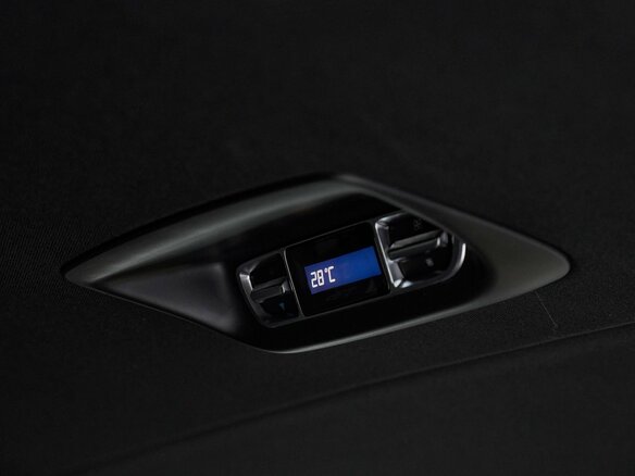2026 Mercedes-Benz V-Класс 300 d экстра длинный III (W447) Рестайлинг 2, чёрный - вид 28