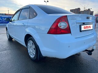 2011 Ford Focus II Рестайлинг, белый, 950000 рублей, вид 5
