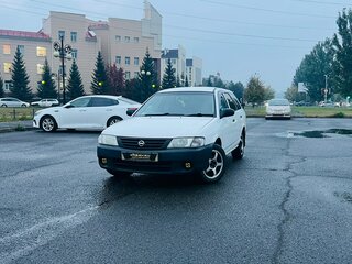 2002 Nissan AD II, белый, 349000 рублей, вид 1