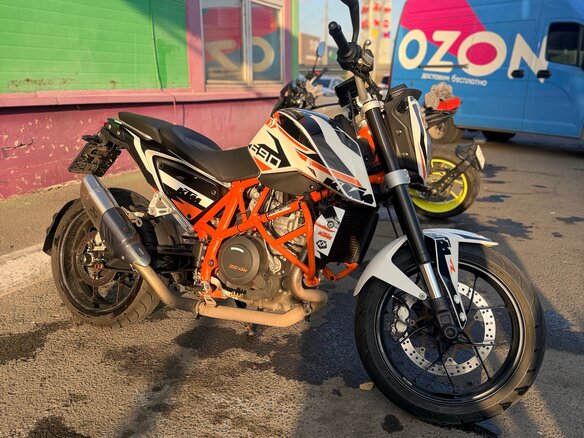 2013 KTM 690 Duke, белый, 479000 рублей - вид 6