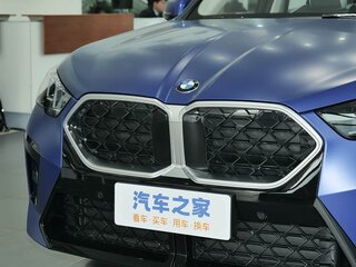 2025 BMW X2 sDrive25i II (U10), синий, 5745000 рублей, вид 2
