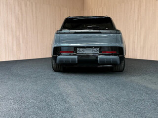 2026 Porsche Cayenne Electric IV, серый, 22000000 рублей, вид 4