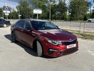 2020 Kia Optima IV Рестайлинг, красный, 2250000 рублей, вид 4