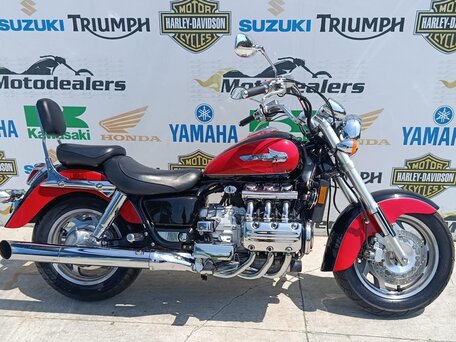 2000 Honda Valkyrie 1500, красный, 620000 рублей, вид 1