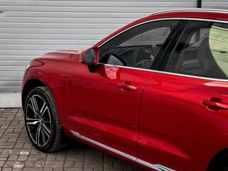 2021 Volvo XC60 II Рестайлинг, красный, 5850000 рублей, вид 4
