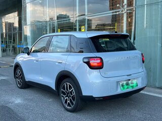 2026 Leapmotor A10 53 kWh, серебристый, 2380000 рублей, вид 4