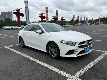 2023 Mercedes-Benz A-Класс 180 Long IV (W177) Рестайлинг, белый, 1990000 рублей, вид 3