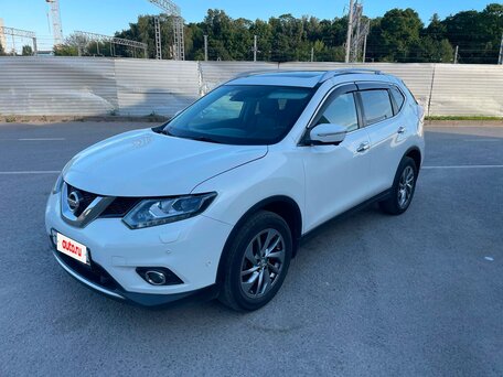 2017 Nissan X-Trail III, белый, 1530000 рублей, вид 2