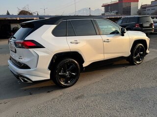 2021 Toyota RAV4 V (XA50), белый, 3600000 рублей, вид 4
