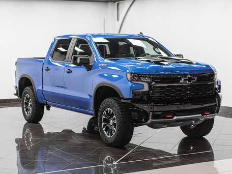 2024 Chevrolet Silverado ZR2 IV (T1XX) Рестайлинг, синий, 10590000 рублей, вид 4
