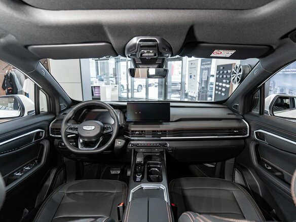 2026 Geely Monjaro I Рестайлинг, серебристый - вид 25