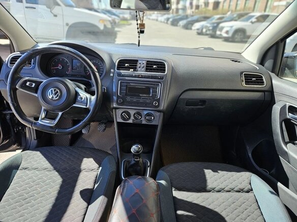 2019 Volkswagen Polo V Рестайлинг, чёрный, 770000 рублей - вид 11