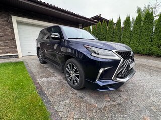 2017 Lexus LX 570 III Рестайлинг 2, синий, 6500000 рублей, вид 4