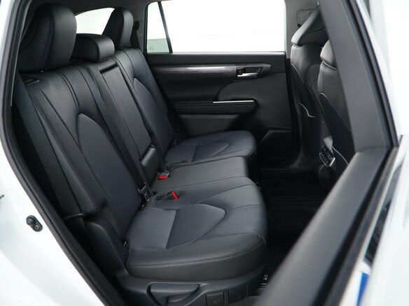 2025 Toyota Highlander IV (XU70), белый - вид 6