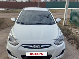 2014 Hyundai Solaris I, белый, 705000 рублей, вид 2