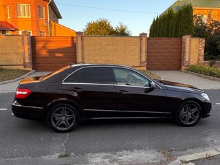 2010 Mercedes-Benz E-Класс 350 IV (W212, S212, C207), красный, 970000 рублей, вид 1