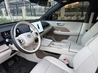 2025 Toyota bZ3X 58.3 kWh, серебристый, 2940000 рублей, вид 3