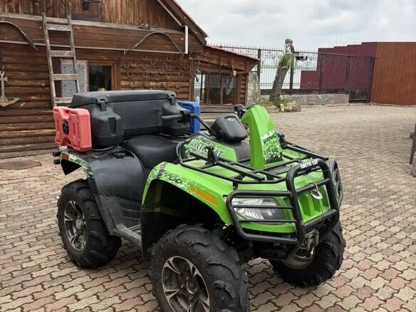 2013 Arctic Cat 700 Series, зелёный, 515000 рублей - вид 1