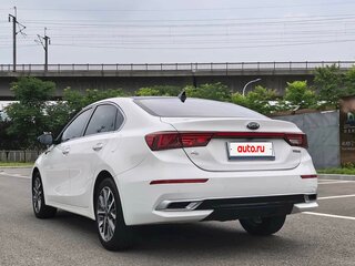 2021 Kia K3 II (China Market), белый, 1400000 рублей, вид 5