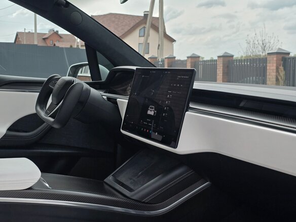 2022 Tesla Model X Plaid I Рестайлинг, белый, 8800000 рублей - вид 9