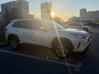 2020 Toyota RAV4 V (XA50), белый, 3200000 рублей, вид 5