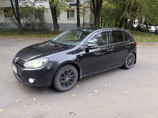2012 Volkswagen Golf VI, чёрный, 700000 рублей, вид 2