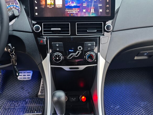 2011 Hyundai Sonata VI (YF), чёрный, 1100000 рублей - вид 12