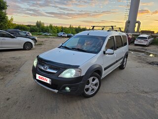 2017 Lada (ВАЗ) Largus Cross I, белый, 622000 рублей, вид 2