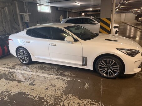 2019 Kia Stinger I, белый, 2930000 рублей, вид 5