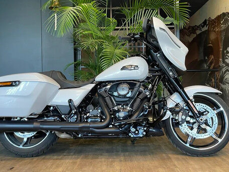 2024 Harley-Davidson Street Glide, белый, 3400000 рублей, вид 1