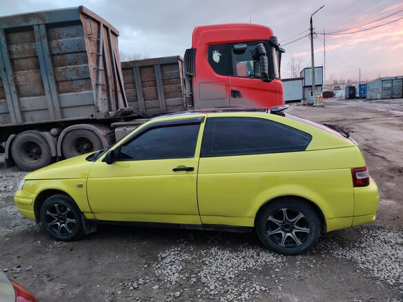 2007 Lada (ВАЗ) 2112, жёлтый - вид 2