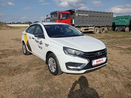 2023 Lada (ВАЗ) Vesta I Рестайлинг (NG), белый, 973750 рублей, вид 1