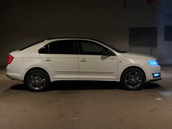 2014 Skoda Rapid I, белый, 750000 рублей - вид 3