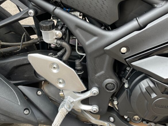 2020 Yamaha YZF-R3, чёрный, 495000 рублей - вид 6