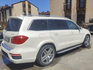 2013 Mercedes-Benz GL-Класс 400 II (X166), белый, 3100000 рублей, вид 2