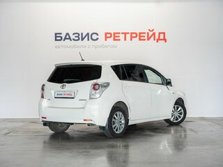2011 Toyota Verso I, белый, 1339000 рублей, вид 5