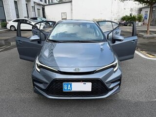 2023 Toyota Levin XII (E210) Рестайлинг, серебристый, 2120000 рублей, вид 3