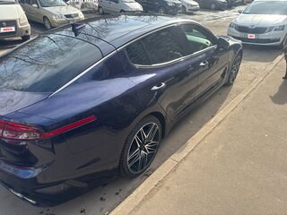 2021 Kia Stinger I Рестайлинг, синий, 3400000 рублей, вид 3