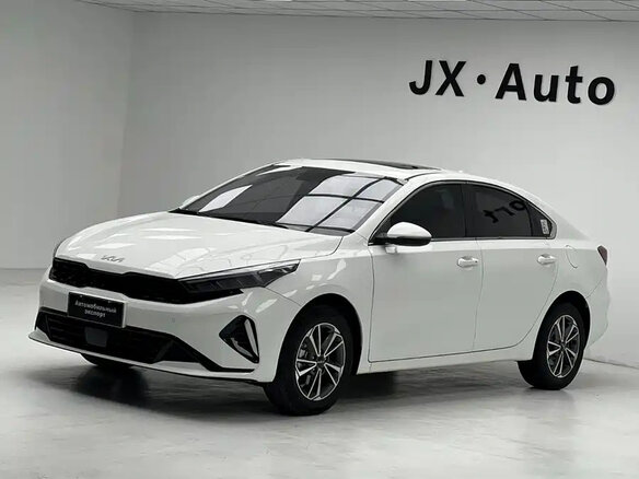 2023 Kia K3 II (China Market) Рестайлинг, белый, 1641255 рублей - вид 3