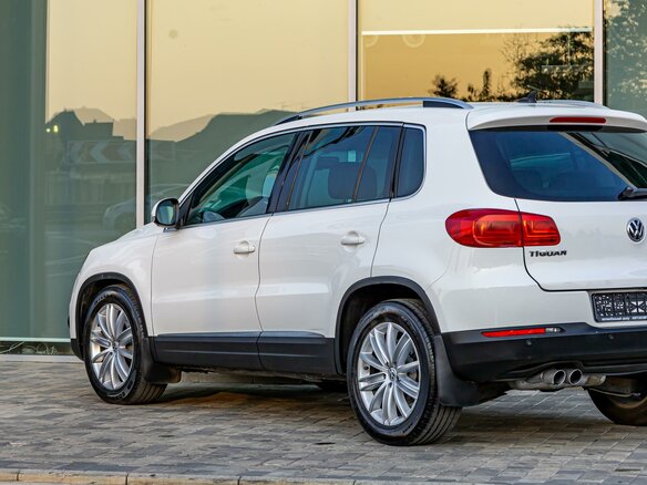 2013 Volkswagen Tiguan I Рестайлинг, белый, 1325000 рублей - вид 7