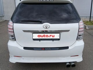 2007 Toyota Wish I Рестайлинг, белый, 700000 рублей, вид 5